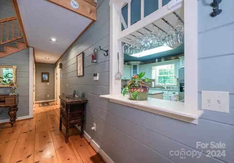 Entry Way - 5354 Pittstown Rd, Hickory, NC 28602 photo 1 of 2