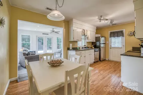 1304 8th Nw Ave NW, Conover, NC 28613 photo 6