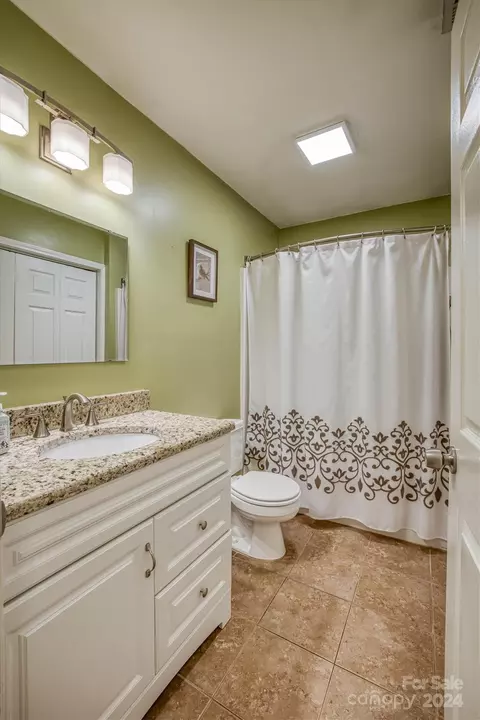 1304 8th Nw Ave NW, Conover, NC 28613 photo 14