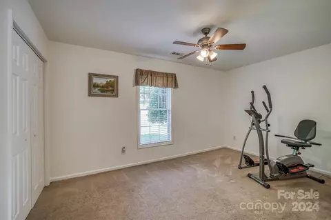 1304 8th Nw Ave NW, Conover, NC 28613 photo 13