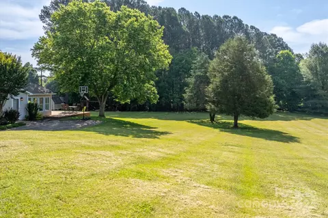 1304 8th Nw Ave NW, Conover, NC 28613 photo 25