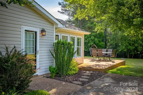 1304 8th Nw Ave NW, Conover, NC 28613 photo 19