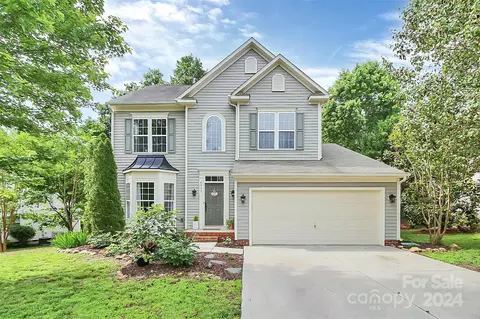 4952 Summerside Dr, Clover, SC 29710