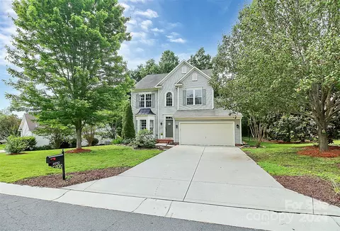 4952 Summerside Dr, Clover, SC 29710 photo 2