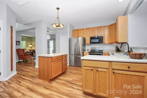 4952 Summerside Dr, Clover, SC 29710 photo 13