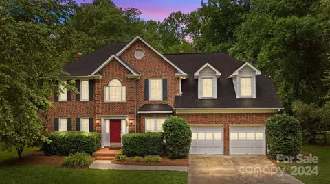 1224 Ashley Creek Dr, Matthews, NC 28105