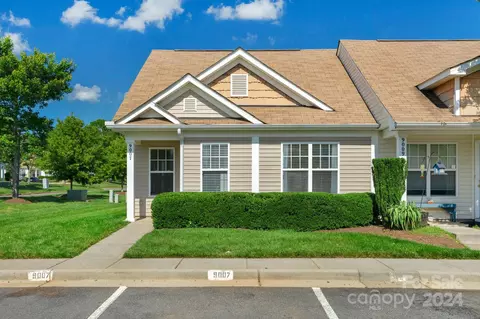 9007 Jordan Creek Ct, Fort Mill, SC 29707