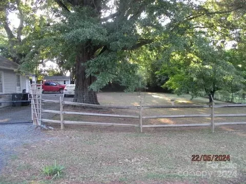 Exterior - 1108 Cherry St, Monroe, NC 28110 photo 6 of 6