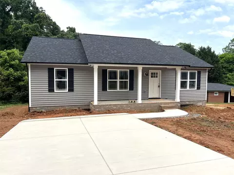 225 N 7th St, Albemarle, NC 28001