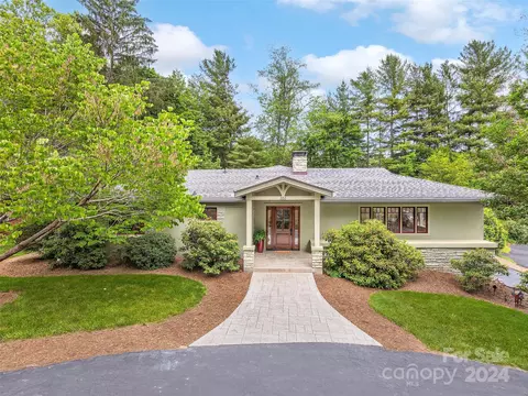 355 Lakeshore Dr, Asheville, NC 28804