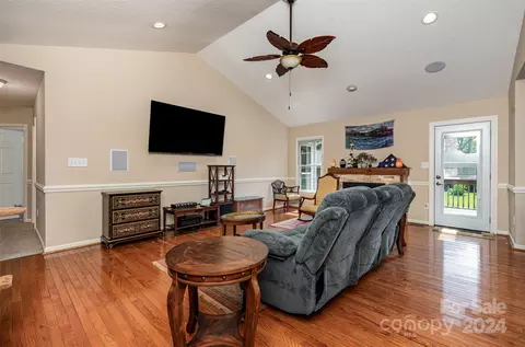 Living - 708 1st N Ave N, Conover, NC 28613 photo 4 of 4