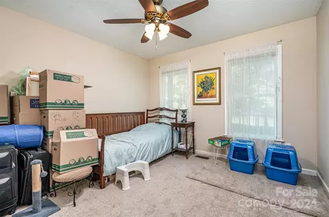 Bedroom - 708 1st N Ave N, Conover, NC 28613 photo 3 of 3
