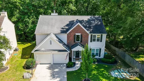 7704 Leisure Ln, Huntersville, NC 28078