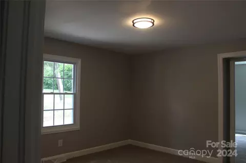 Bedroom - 404 Laurel Ct, Lancaster, SC 29720 photo 5 of 8