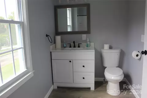 Bath - 404 Laurel Ct, Lancaster, SC 29720 photo 2 of 2