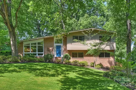 6810 Folger Dr, Charlotte, NC 28270