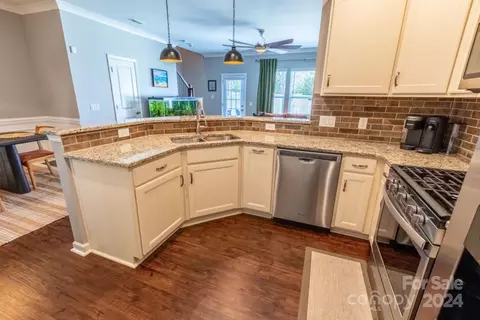 921 Wicawa Rd, Fort Mill, SC 29708 photo 6