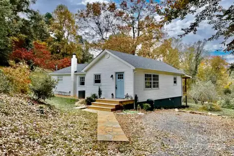 4 Greene Knoll Dr, Candler, NC 28715