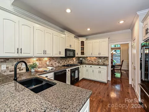 4931 Spring Chase Way, Davidson, NC 28036 photo 10