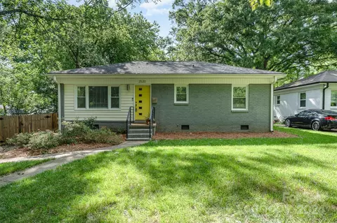 2520 Markham Ct, Charlotte, NC 28205