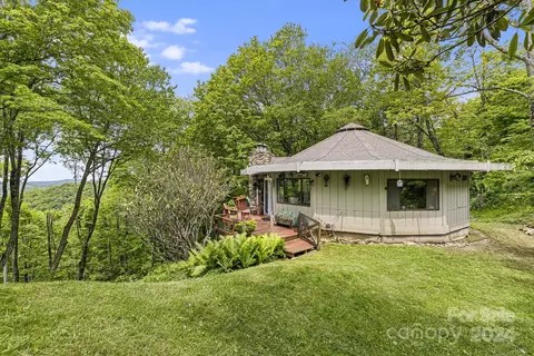 545 Granny Lewis Ln, Mars Hill, NC 28754