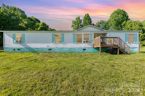 1030 Mckay Rd, Newton, NC 28658