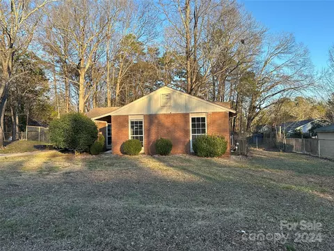 6406 Farmstead 110 Dr #110, Charlotte, NC 28227