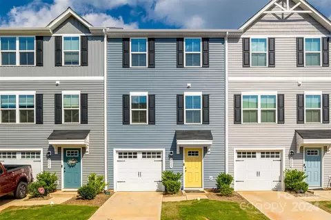 2029 Langer St, Charlotte, NC 28214