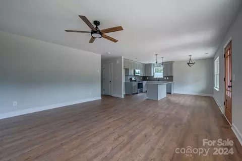 525 Blacksnake Rd, Stanley, NC 28164 photo 9