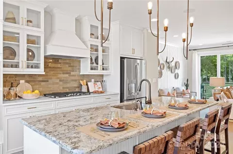 3012 Oak Landing Dr, Charlotte, NC 28205