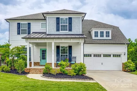 8745 Gladden Hill Ln, Fort Mill, SC 29715