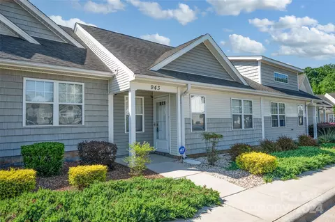 943 Barracuda Ave, Statesville, NC 28677
