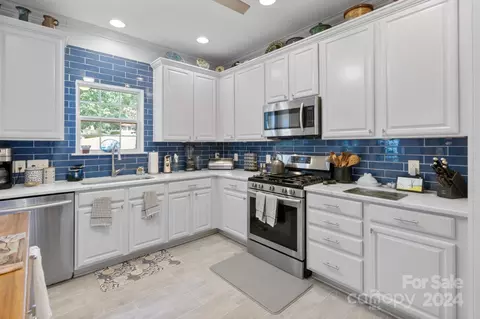 9510 Renick Dr, Cornelius, NC 28031 photo 14