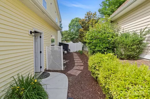 9510 Renick Dr, Cornelius, NC 28031 photo 32