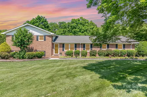 4620 Carolando Dr, Concord, NC 28027