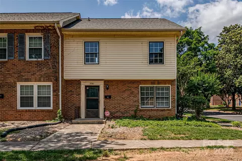 4716 Old Lantern Way, Charlotte, NC 28212