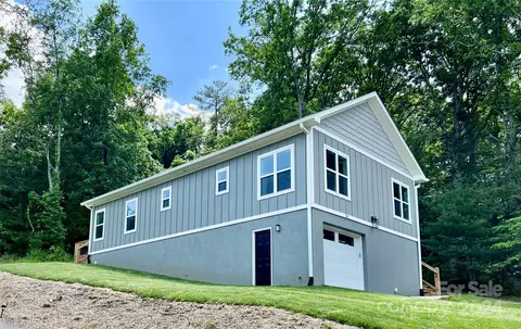 14 Overlook Pl, Asheville, NC 28803