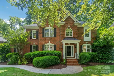 10710 Honeynut Dr, Charlotte, NC 28277