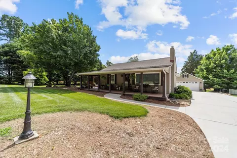 467 Murdock Rd, Troutman, NC 28166