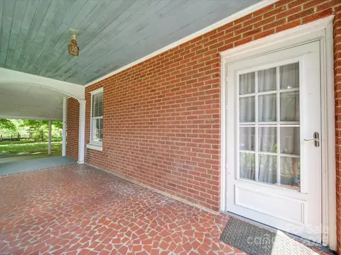 5237 Nc Highway 90 E Hwy, Hiddenite, NC 28636 photo 7