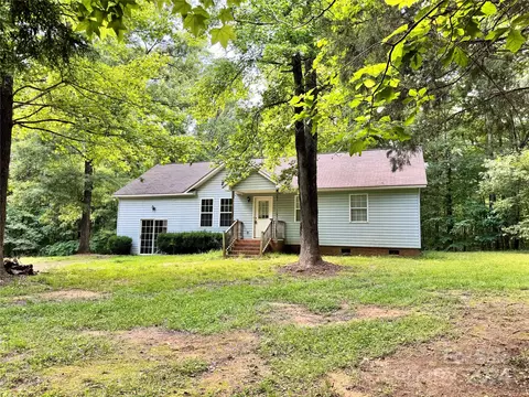 1989 Burkin Rd, Mcconnells, SC 29726
