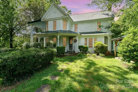 1756 Lassiter Mill Rd, Asheboro, NC 27205