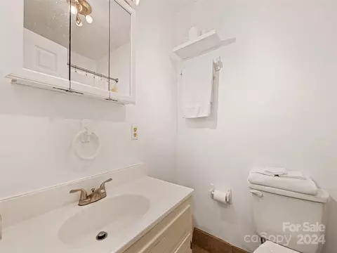Bath - 46 Highland Ter, Clyde, NC 28721 photo 1 of 2