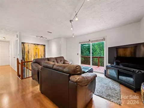 Living - 46 Highland Ter, Clyde, NC 28721 photo 4 of 5
