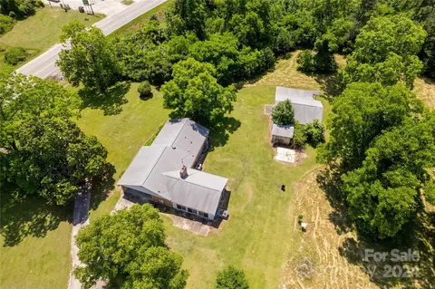 304 S Main St, Heath Springs, SC 29058