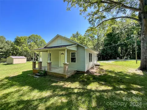 7065 Catledge Dr, Kershaw, SC 29067