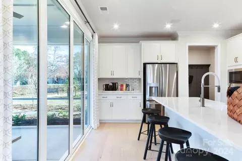 106 Golden Trl, Mooresville, NC 28115