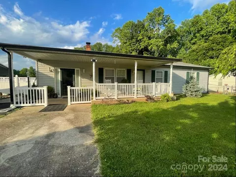 313 Summers Rd, Morganton, NC 28655