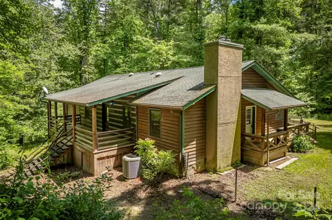 224 Shady Summit Rd, Hendersonville, NC 28792