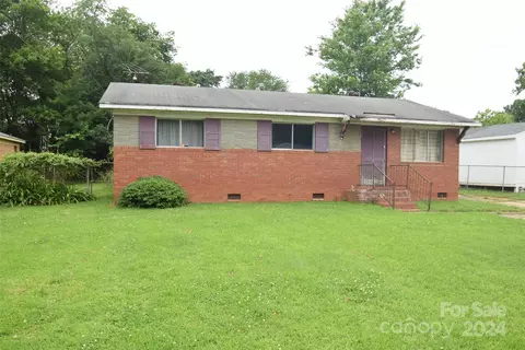 9525 Feldbank Dr, Charlotte, NC 28216